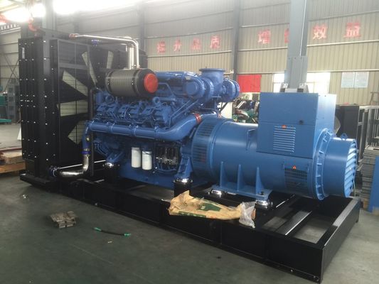 Yuchaiエンジンの水冷によって動力を与えられる2500kva 2000kwのディーゼル発電機