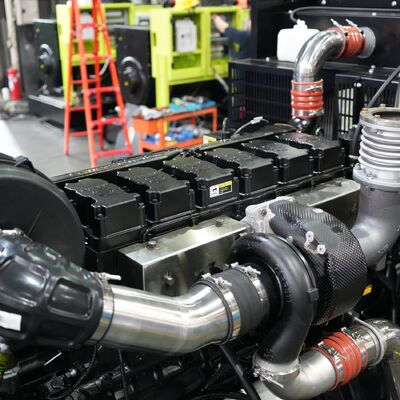 ヤンマーインテリジェントパワー発電機 45kW 56KVA サイレントディーゼル発電機セット 発電所 オルタネーター 水冷 ポータブルディーゼル発電機